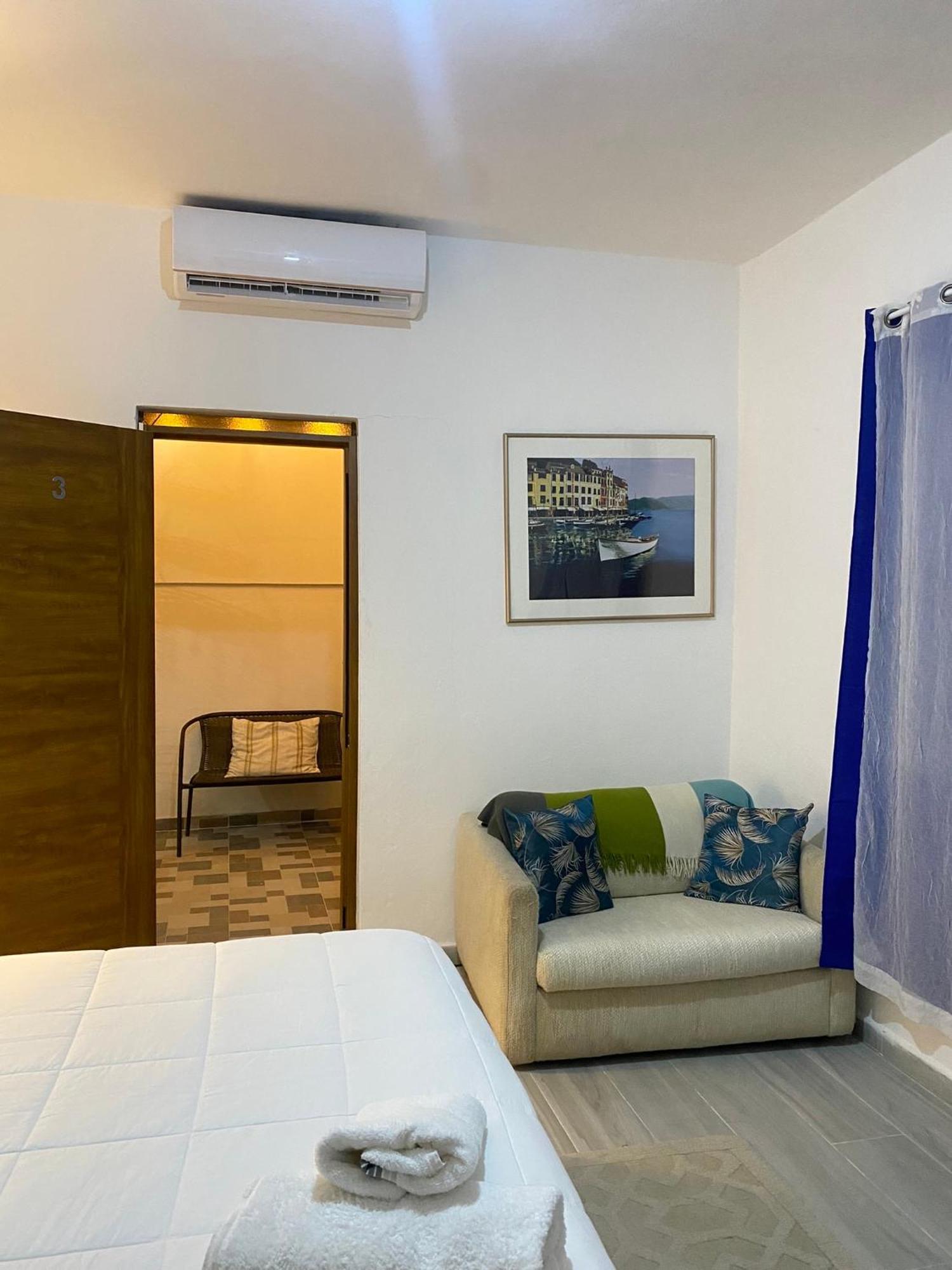 Only Room By Merengue House, 8 Minutos Airport Monte Adentro  Dış mekan fotoğraf
