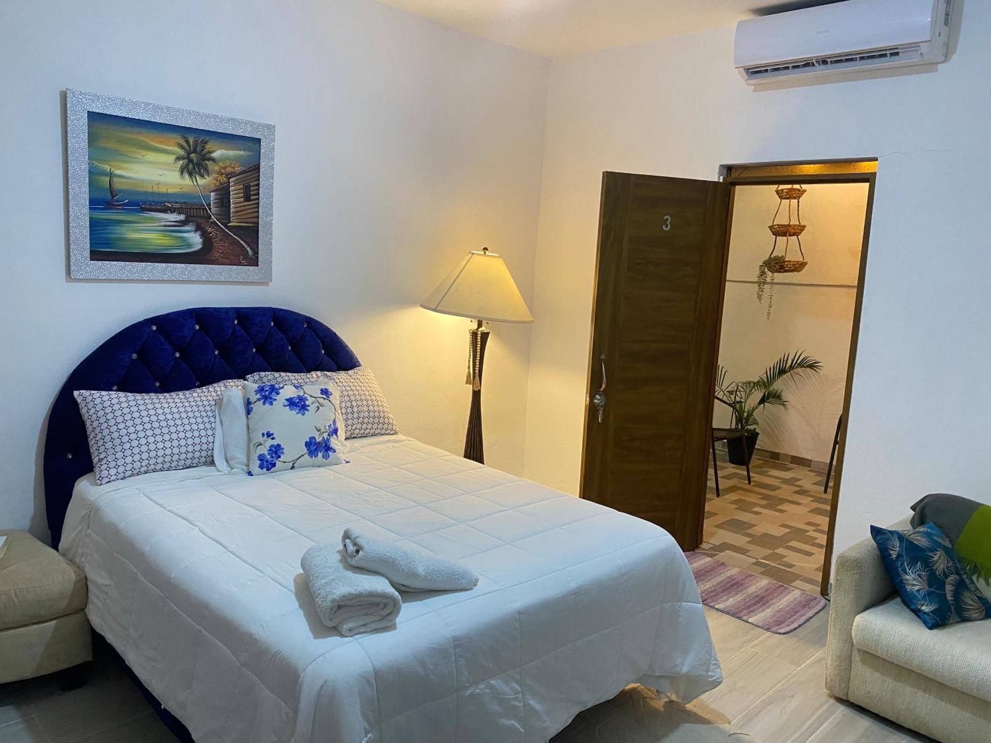 Only Room By Merengue House, 8 Minutos Airport Monte Adentro  Dış mekan fotoğraf
